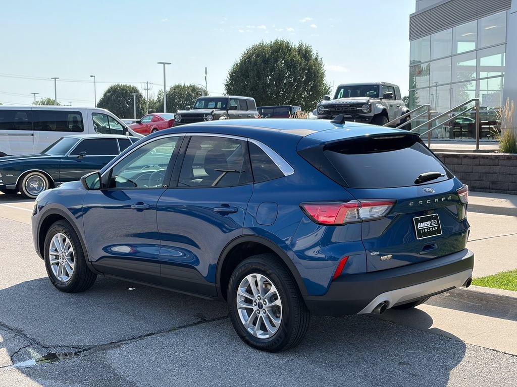 Certified 2022 Ford Escape SE AWD/4WD image 4