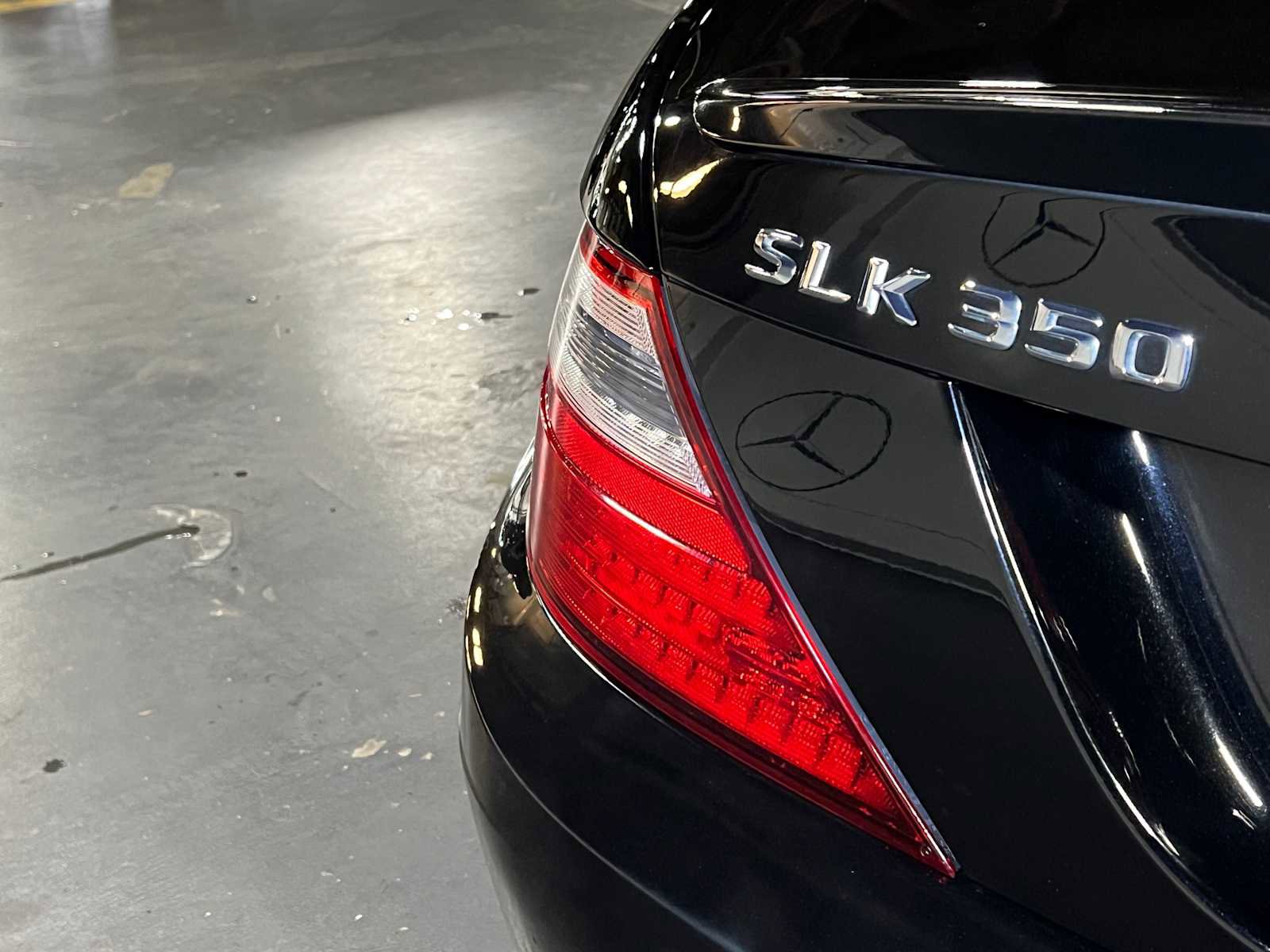 Used 2015 Mercedes-Benz SLK 350 image 14