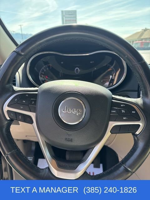 Used 2020 Jeep Grand Cherokee Laredo w/ 18" Wheel & 8.4" Radio Group image 16