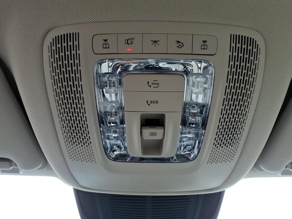 New 2026 Mercedes-Benz GLS 450 4MATIC image 25