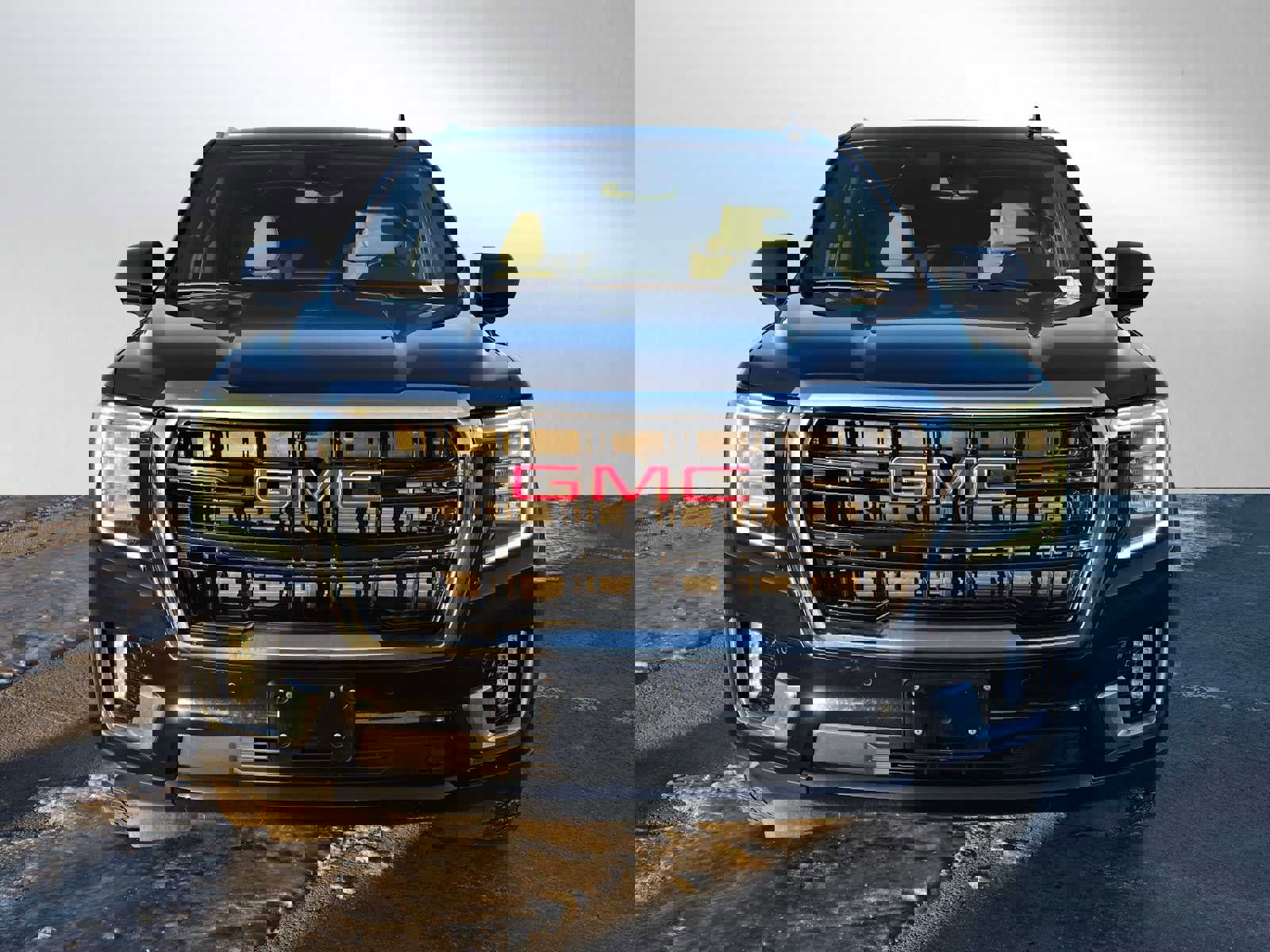 Used 2022 GMC Yukon SLE w/ Max Trailering Package image 8