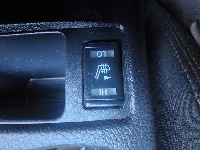 Used 2017 Nissan Rogue SV w/ SV Premium Package image 20