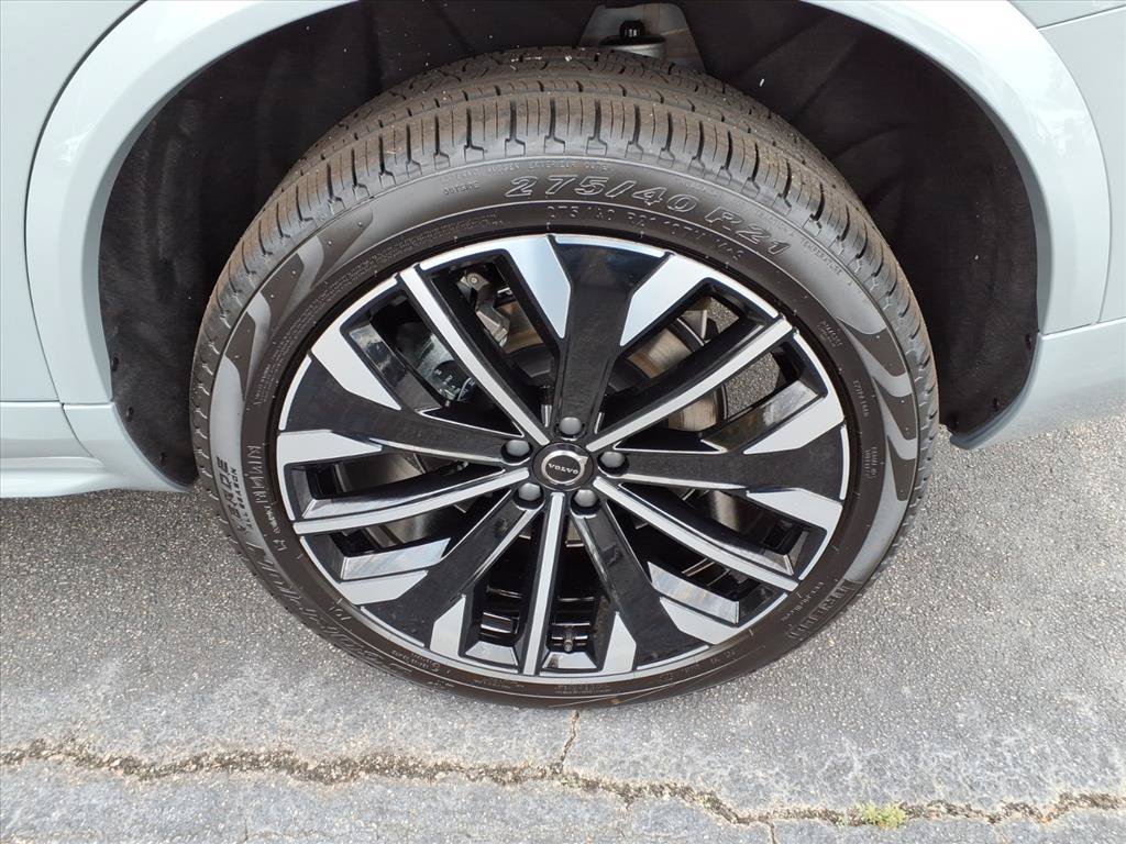 New 2026 Volvo XC90 B6 Plus w/ Protection Package Premier AWD/4WD image 7