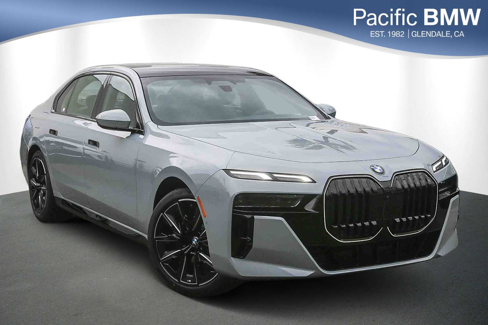 New 2026 BMW 740i image 1