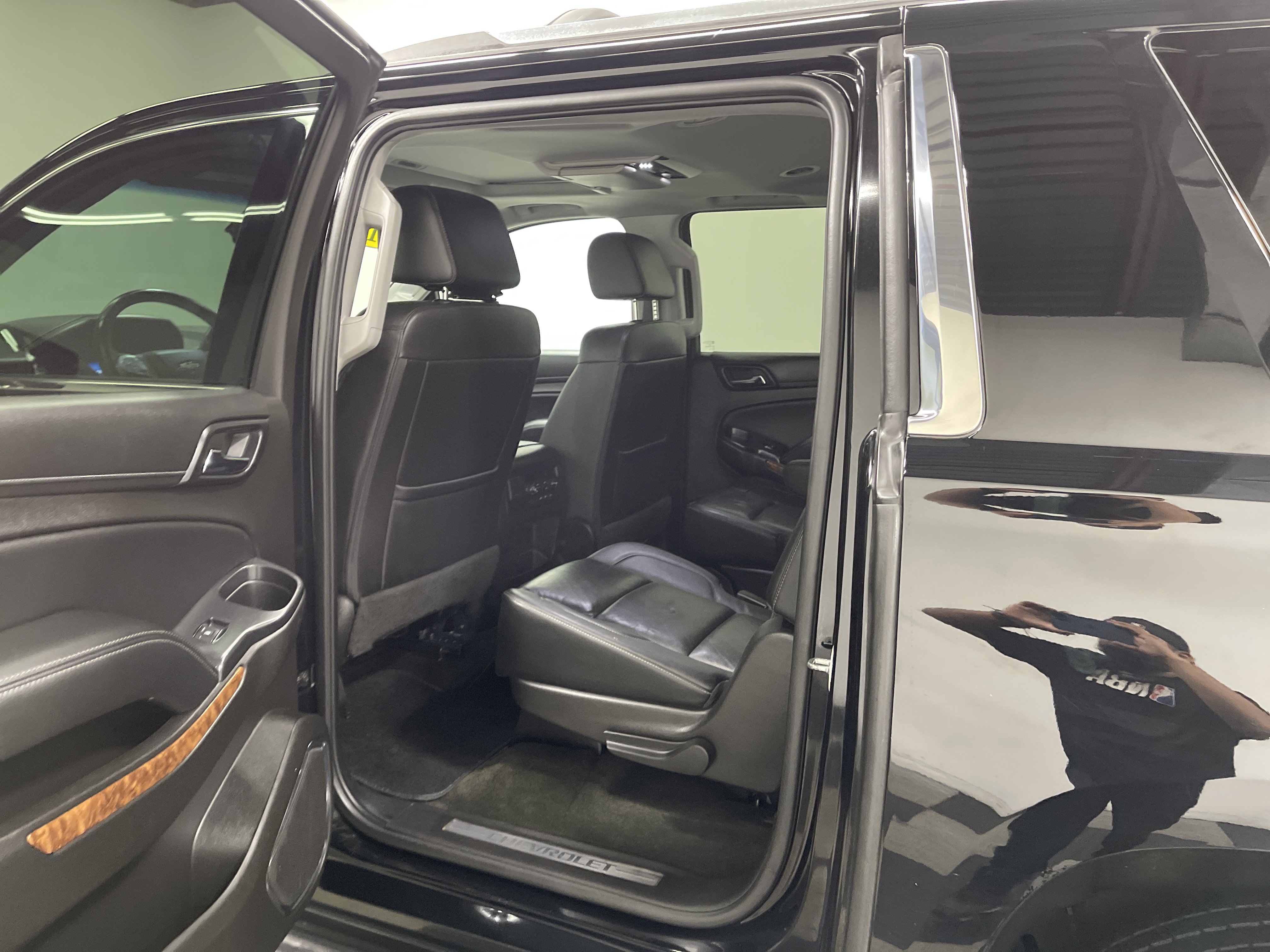 Used 2017 Chevrolet Suburban Premier image 13