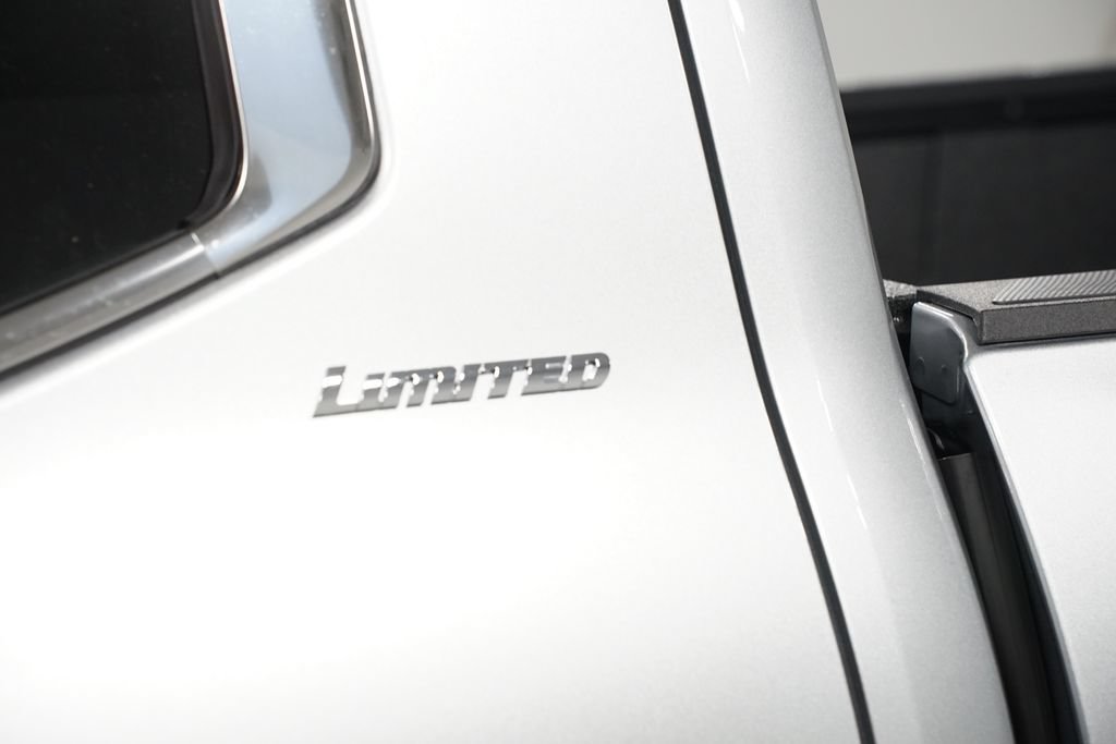 New 2026 Toyota Tundra Limited AWD/4WD image 11