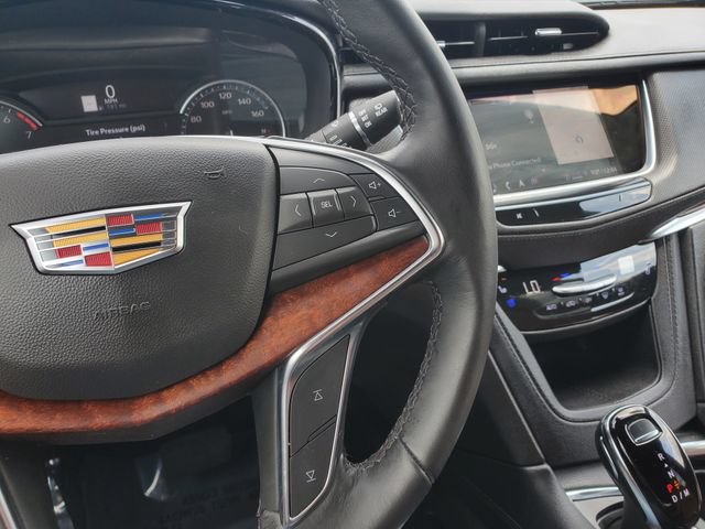Used 2024 Cadillac XT5 Premium Luxury w/ LPO, Floor Liner Package FWD image 15