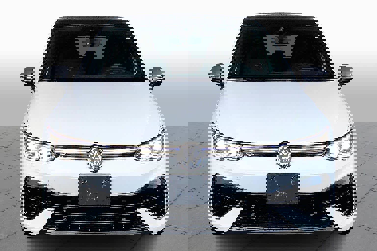 Used 2024 Volkswagen Golf R image 3