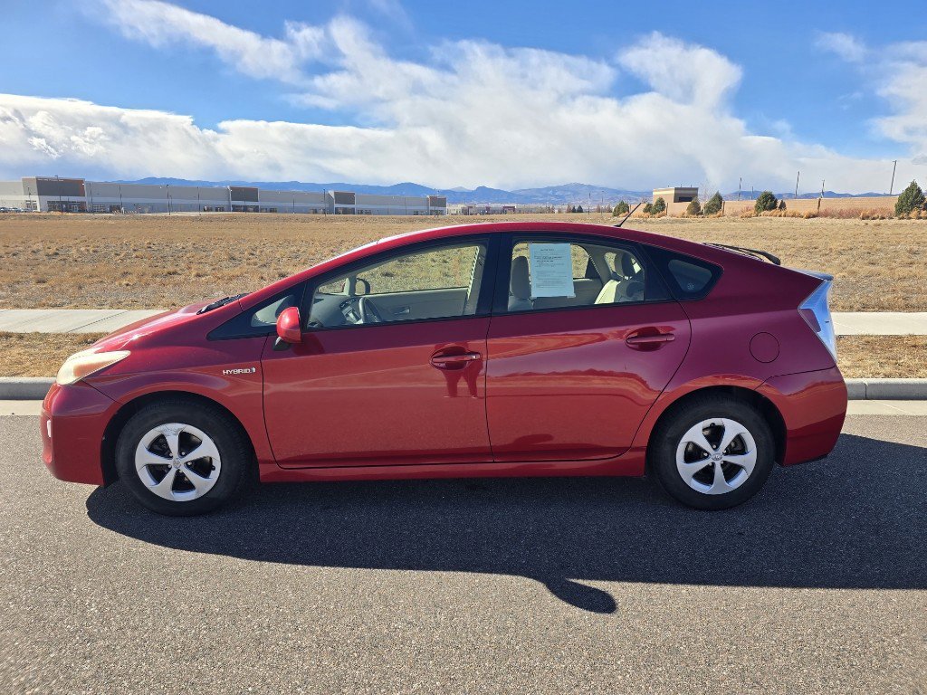 Used 2014 Toyota Prius Two image 2