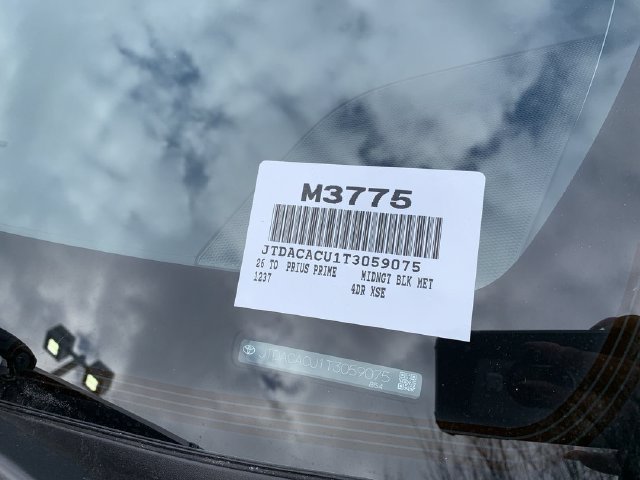 New 2026 Toyota Prius Plug-In Hybrid FWD image 40