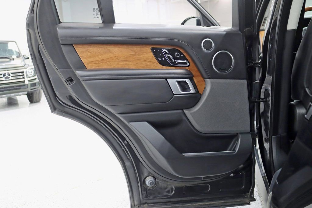 Used 2021 Land Rover Range Rover Autobiography image 40
