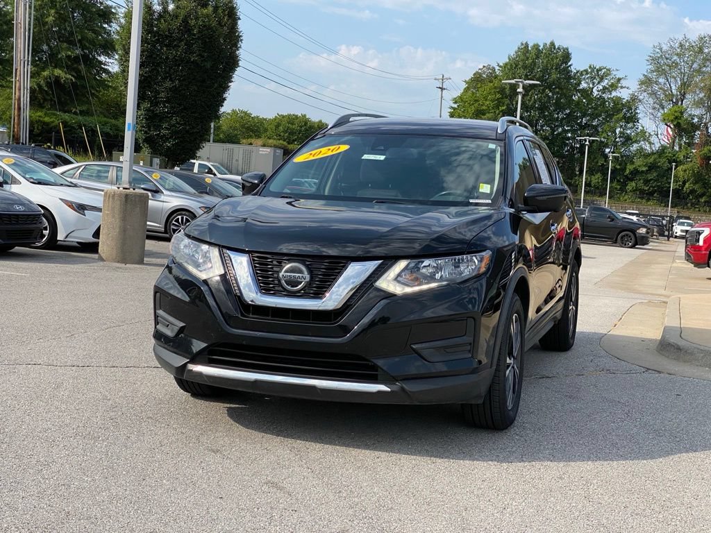 Used 2020 Nissan Rogue SV w/ Premium Package FWD image 3