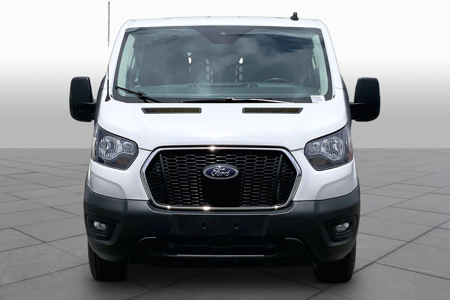 Certified 2025 Ford Transit 250 Low Roof w/ Exterior Upgrade Package RWD image 4