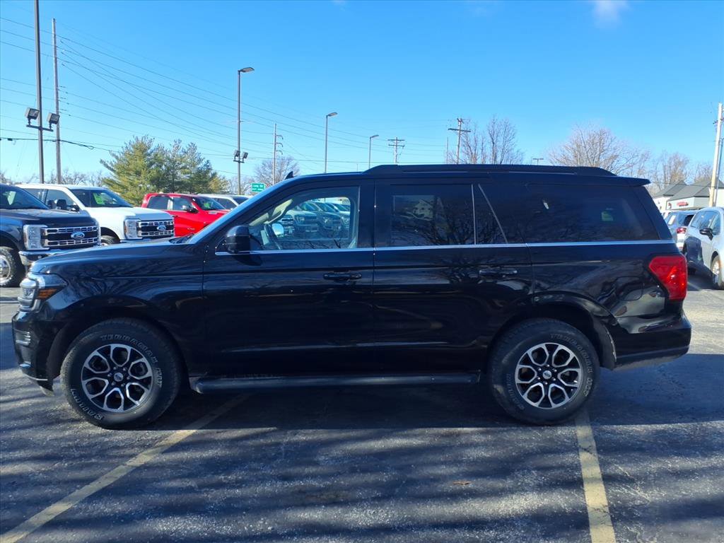 Used 2024 Ford Expedition XLT image 37