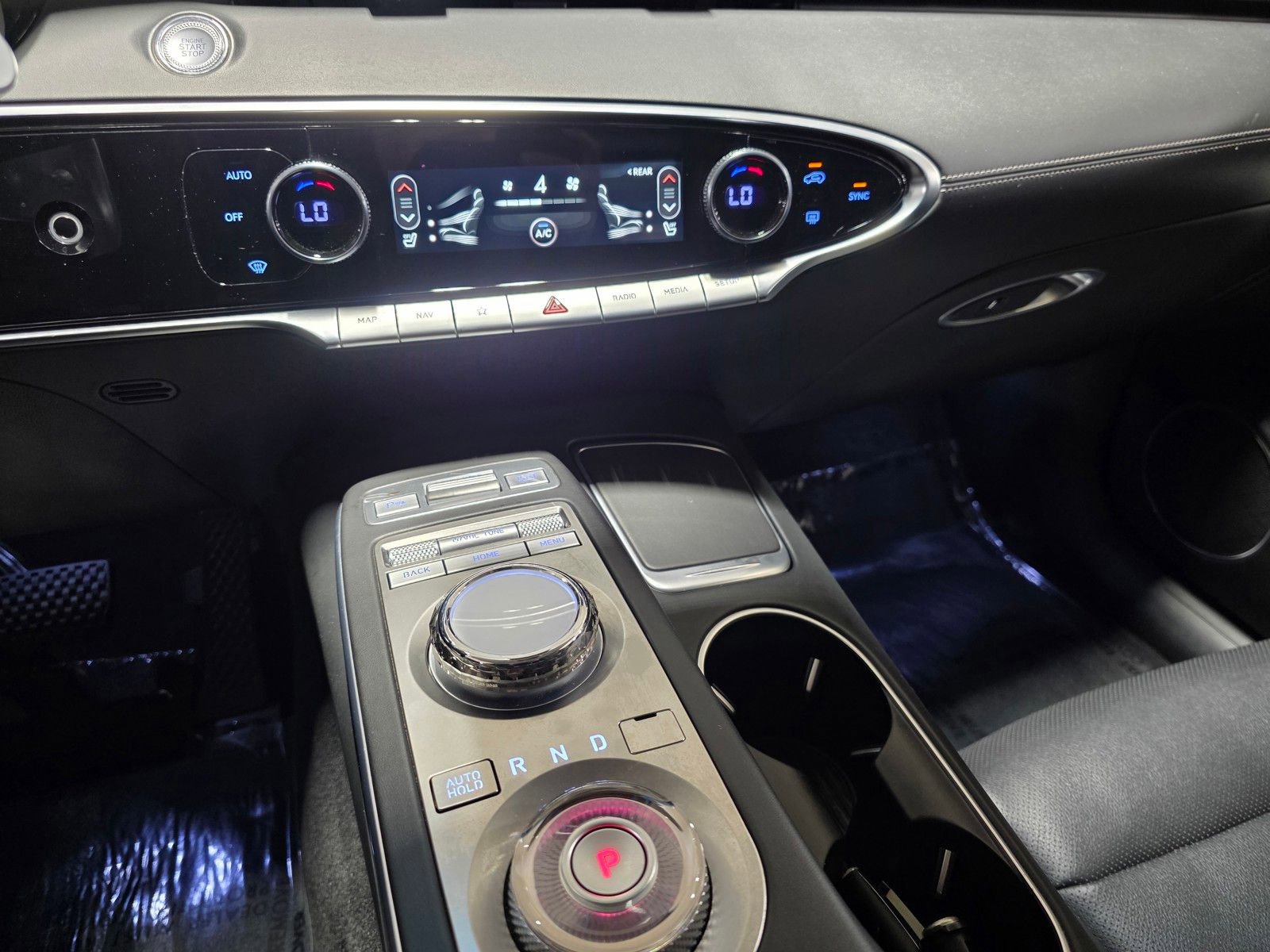 Used 2025 Genesis GV70 2.5T image 27