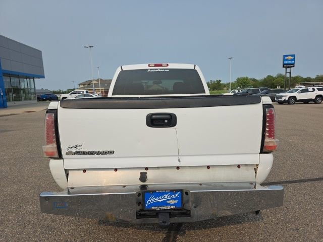 Used 2006 Chevrolet Silverado 2500 LT w/ Heavy-Duty Power Package image 28