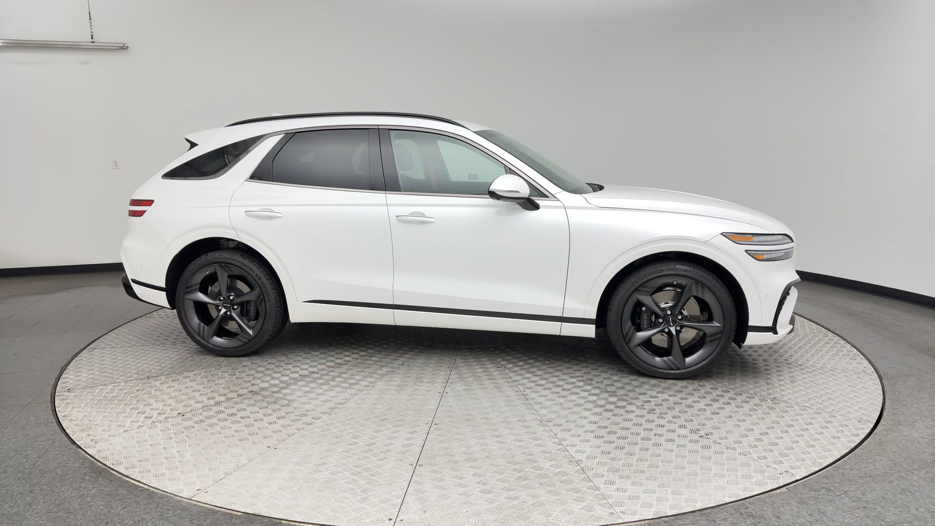 Certified 2026 Genesis GV70 3.5T Sport Prestige AWD/4WD image 9