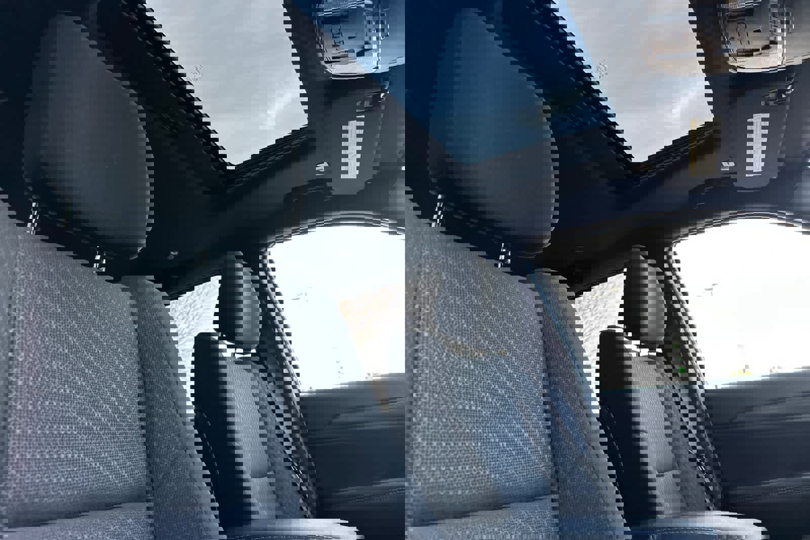 Used 2019 Jeep Grand Cherokee Laredo image 18