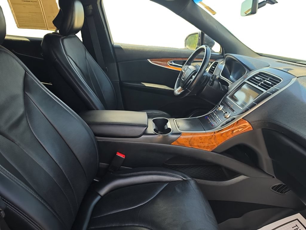 Used 2019 Lincoln Nautilus Reserve AWD/4WD image 18