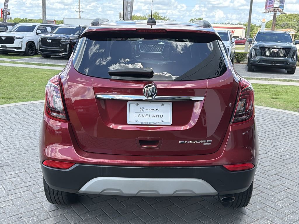Certified 2021 Buick Encore Preferred AWD/4WD image 4