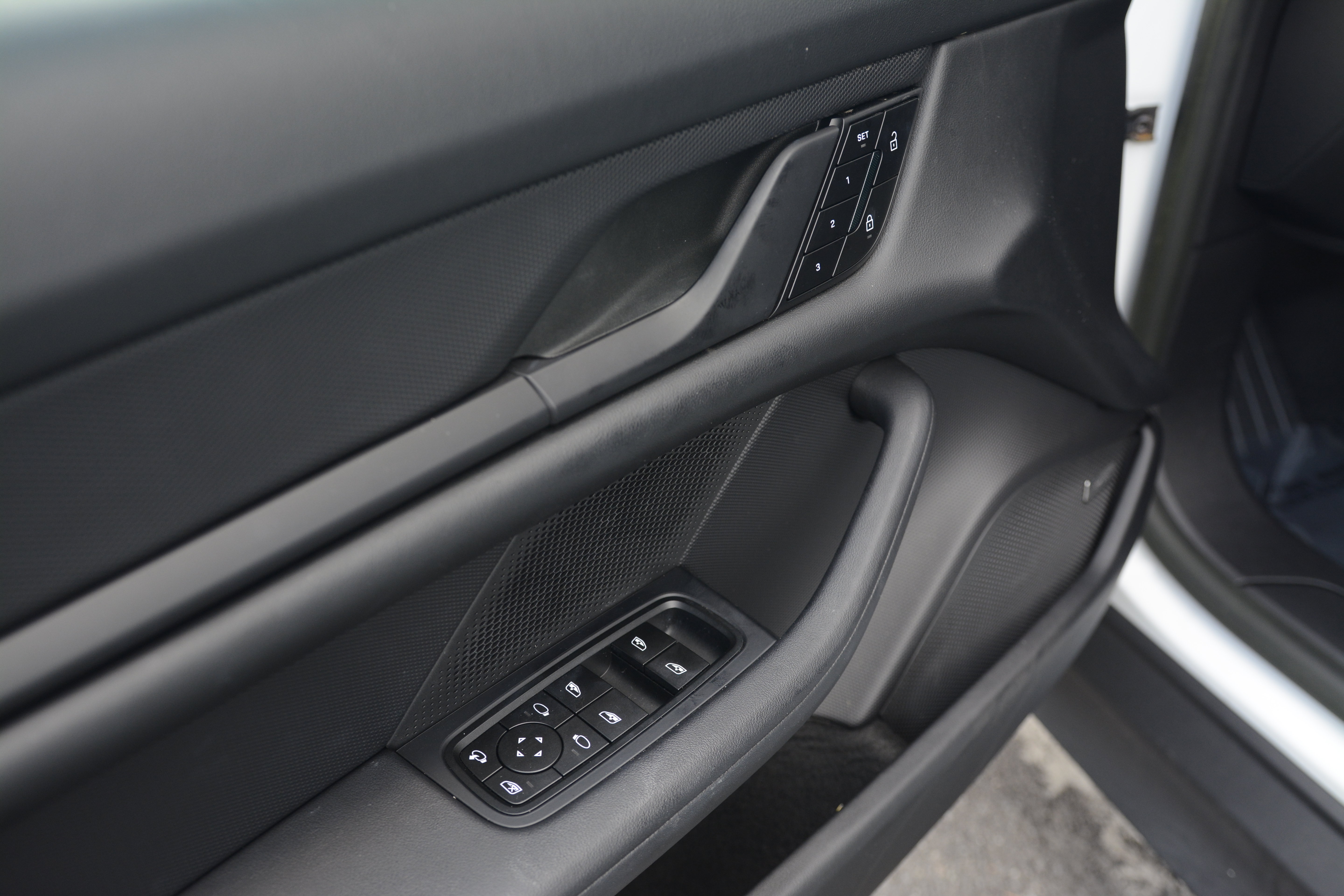 Certified 2023 Porsche Taycan RWD image 14