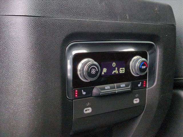 Used 2024 GMC Yukon XL Denali AWD/4WD image 18