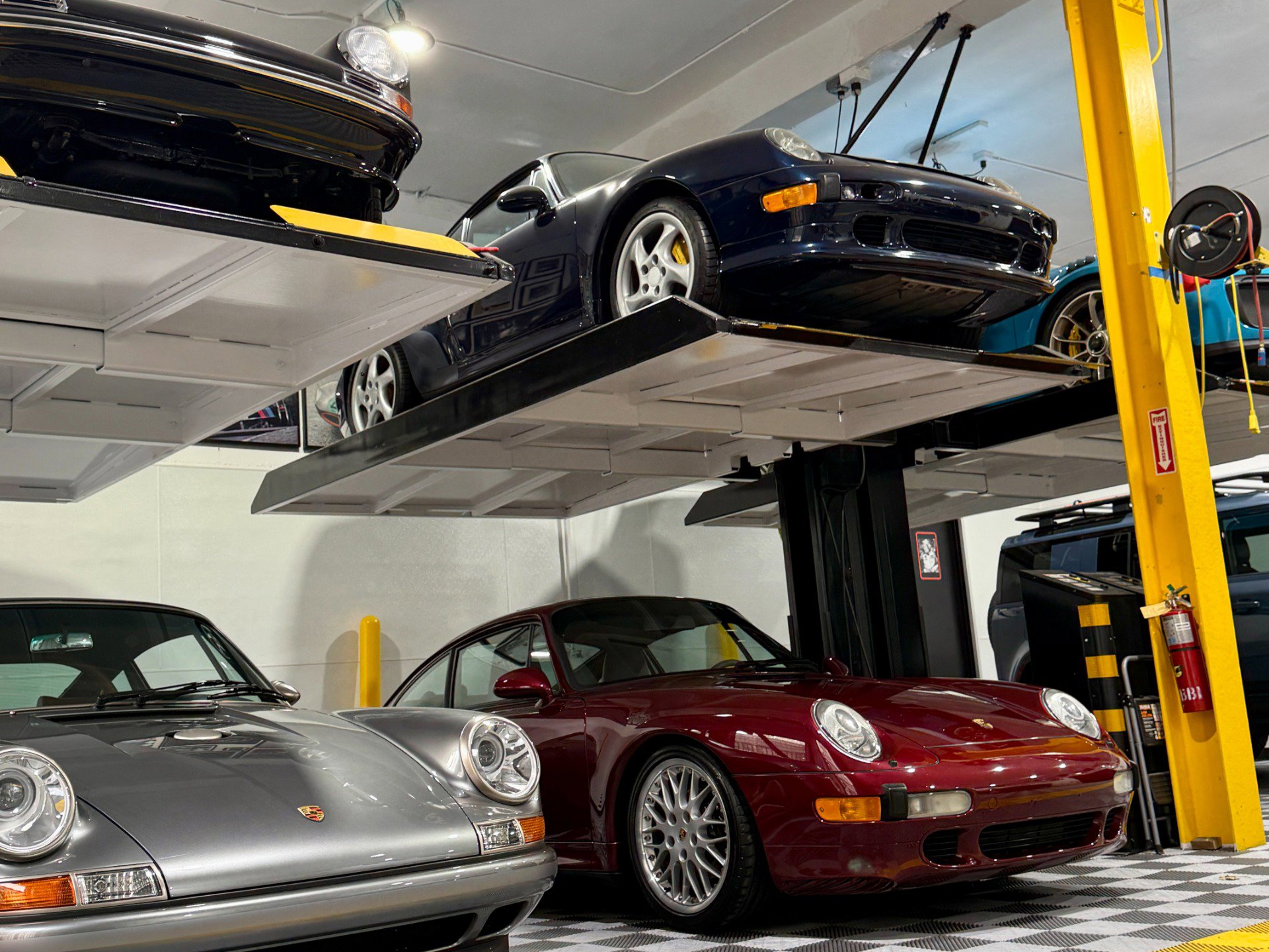 Used 1998 Porsche 911 Carrera S image 75