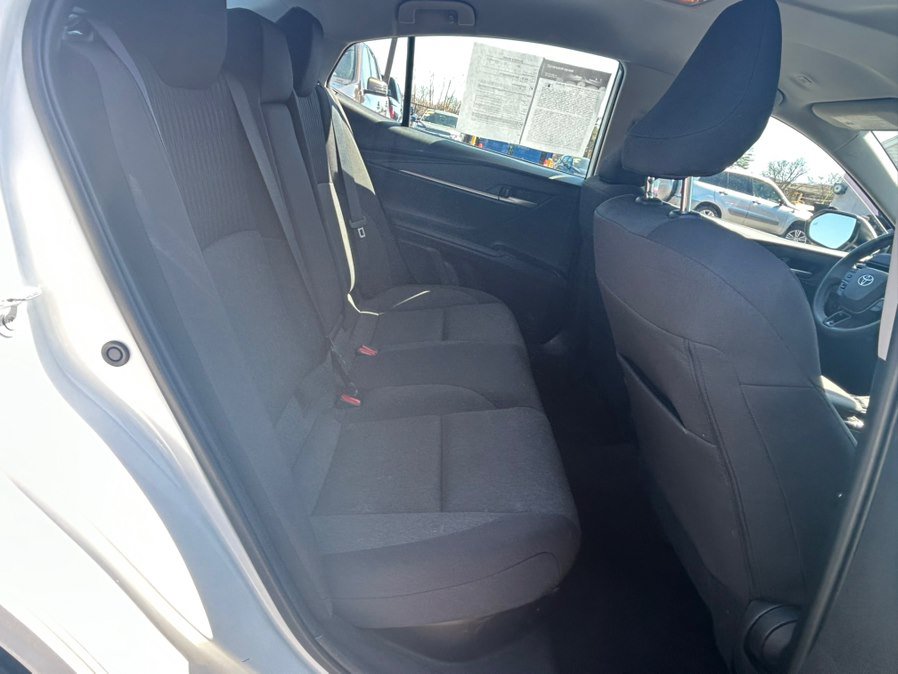Used 2025 Toyota Camry LE FWD image 12