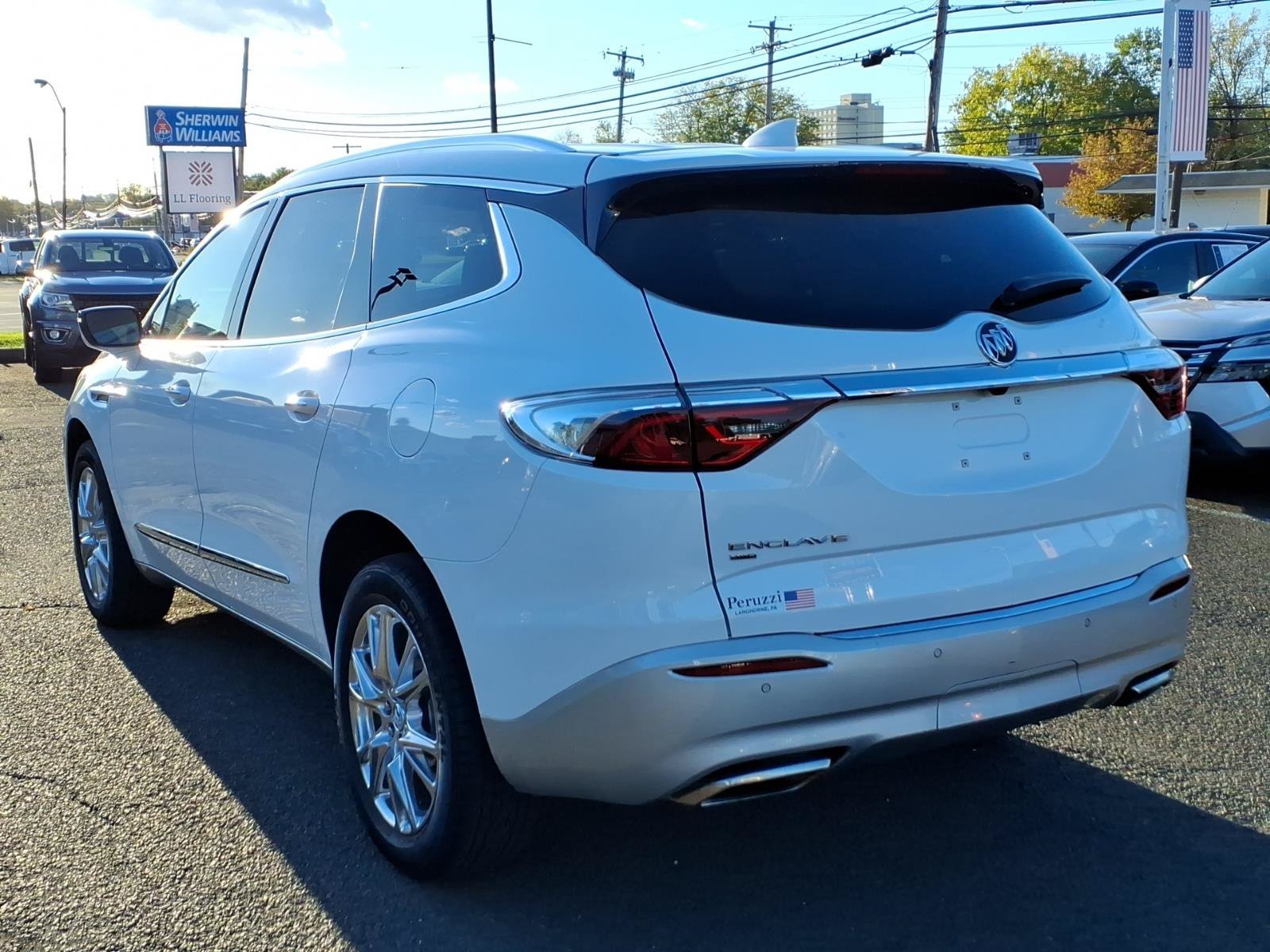 Used 2024 Buick Enclave Essence w/ Experience Buick Package AWD/4WD image 6