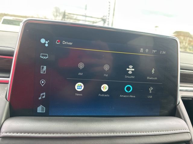 Used 2024 Chevrolet Suburban LT image 24