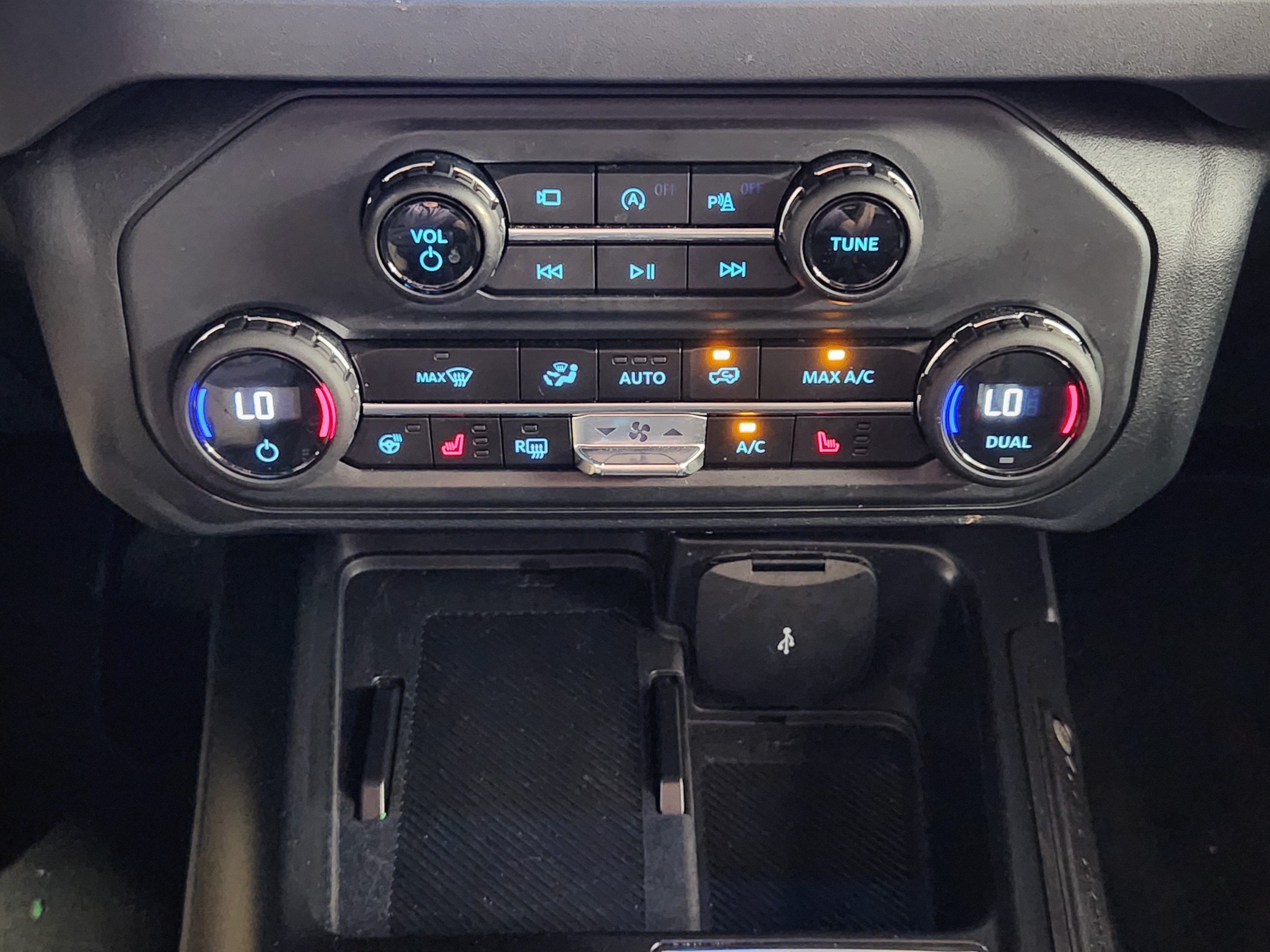 Used 2025 Ford Bronco Outer Banks AWD/4WD image 13