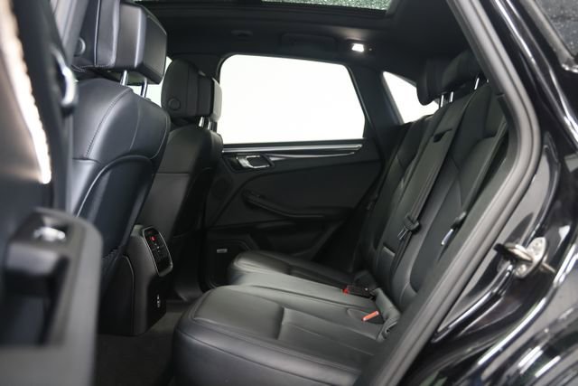 Used 2021 Porsche Macan S AWD/4WD image 38