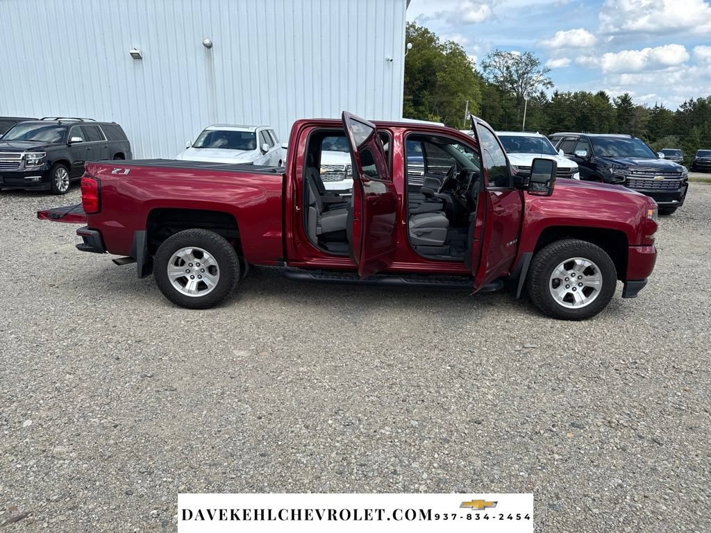 Used 2018 Chevrolet Silverado 1500 LT w/ All Star Edition AWD/4WD image 33