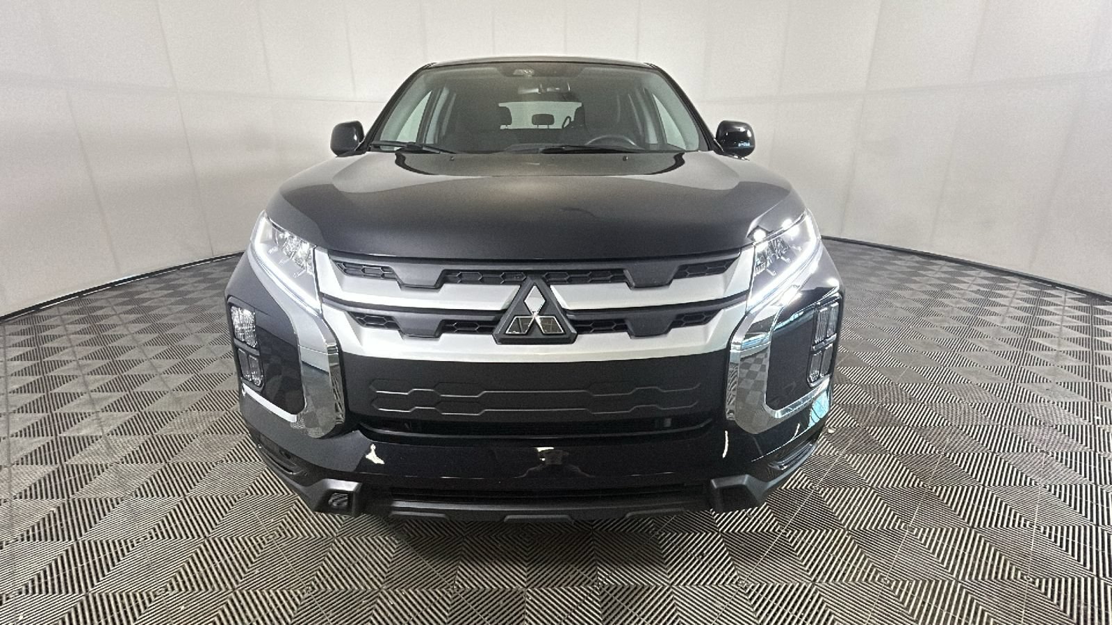 Used 2025 Mitsubishi Outlander Sport AWD image 8