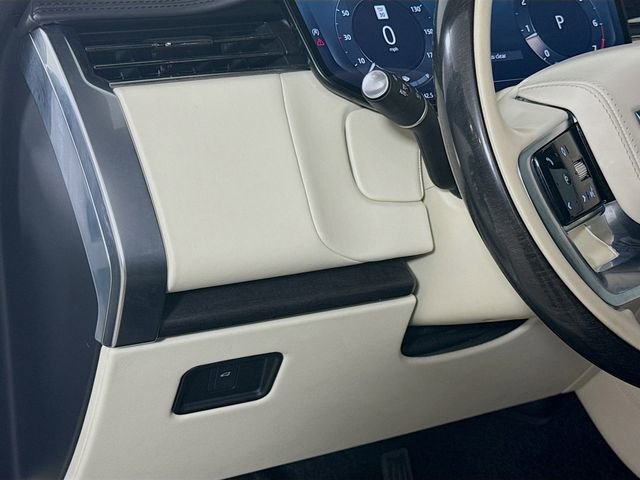 Certified 2023 Land Rover Range Rover SE AWD/4WD image 10