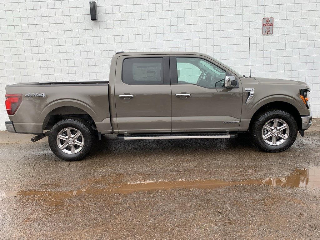 New 2025 Ford F150 XLT w/ Equipment Group 302A MID image 17