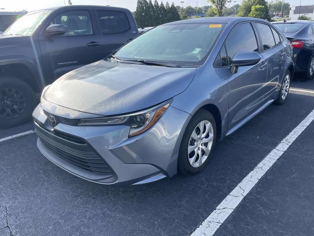 Used 2023 Toyota Corolla LE FWD image 7
