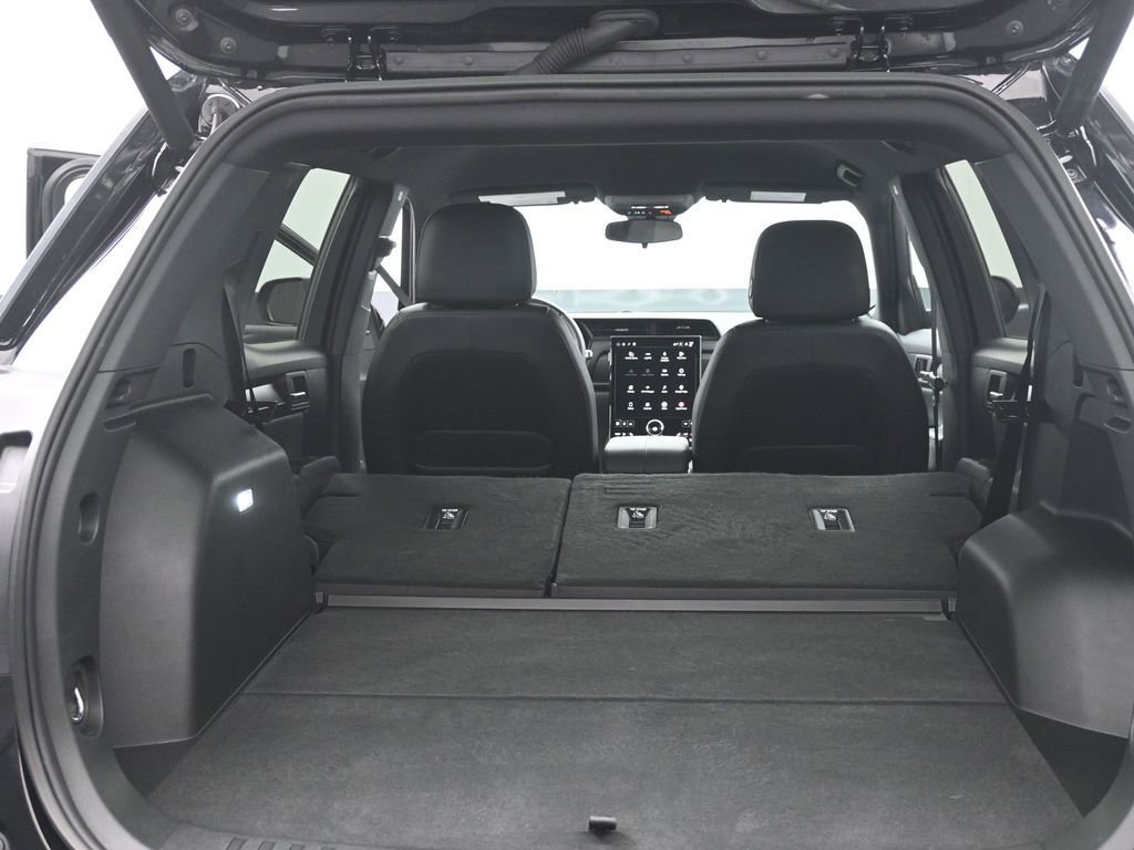 Used 2026 GMC Terrain AT4 image 16