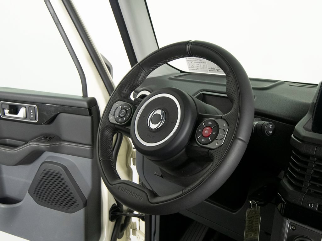 Used 2025 INEOS Grenadier Fieldmaster Edition AWD/4WD image 30