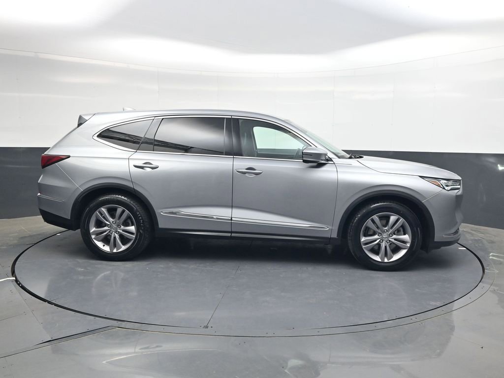 Used 2023 Acura MDX SH-AWD image 3