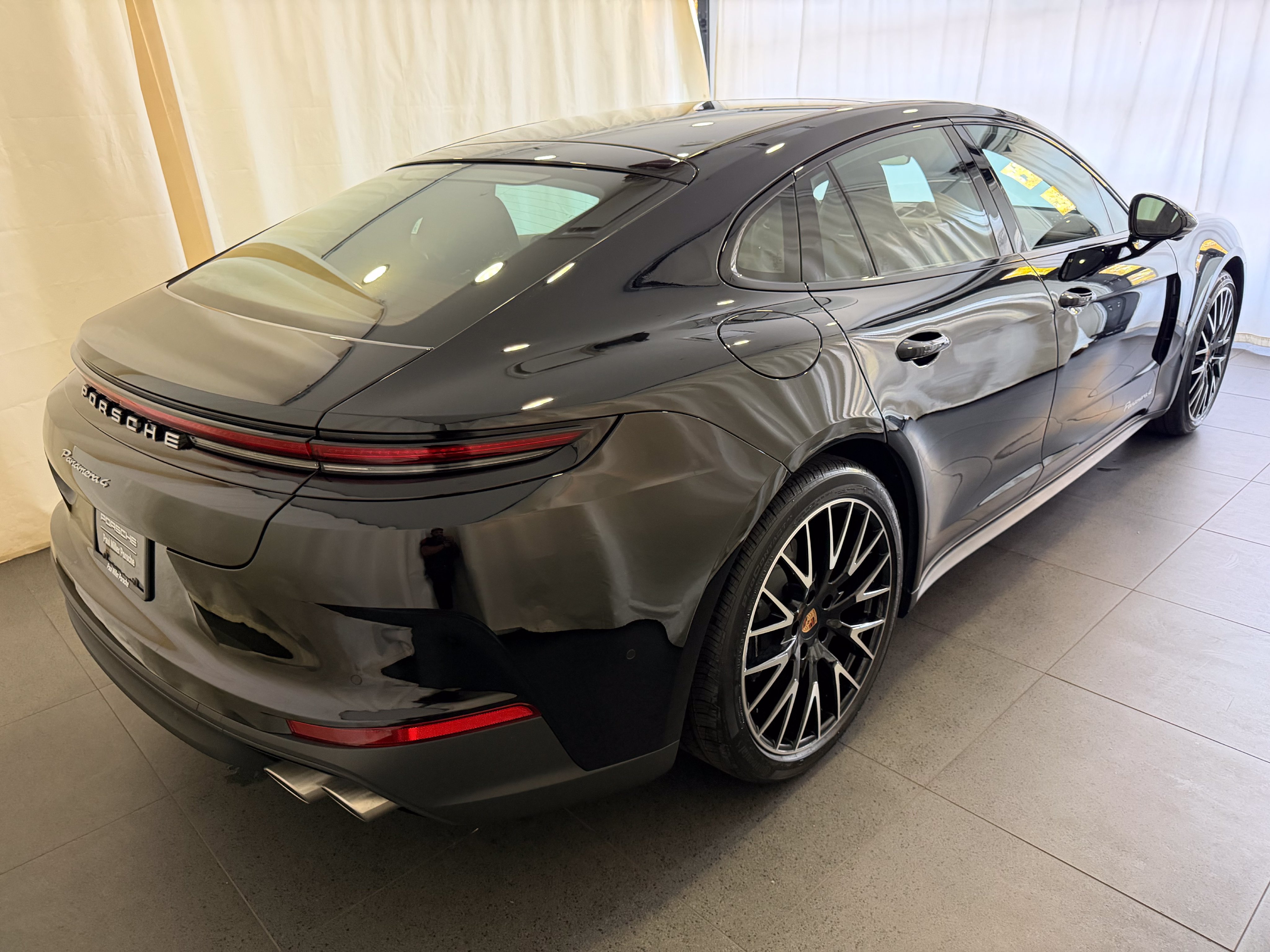 New 2027 Porsche Panamera 4 AWD/4WD image 9