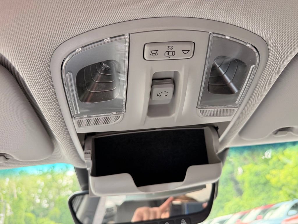 Certified 2023 Hyundai Kona Limited FWD image 34