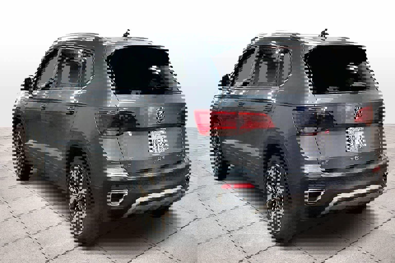 Used 2022 Volkswagen Taos SEL image 14