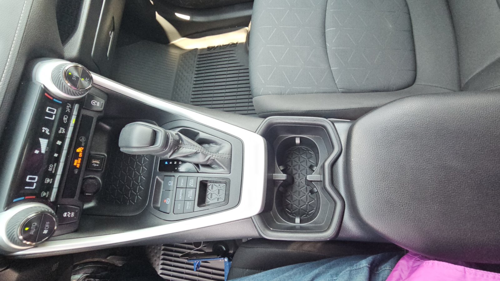 Certified 2025 Toyota RAV4 XLE AWD/4WD image 19