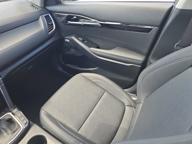 Used 2026 Kia Seltos SX image 16