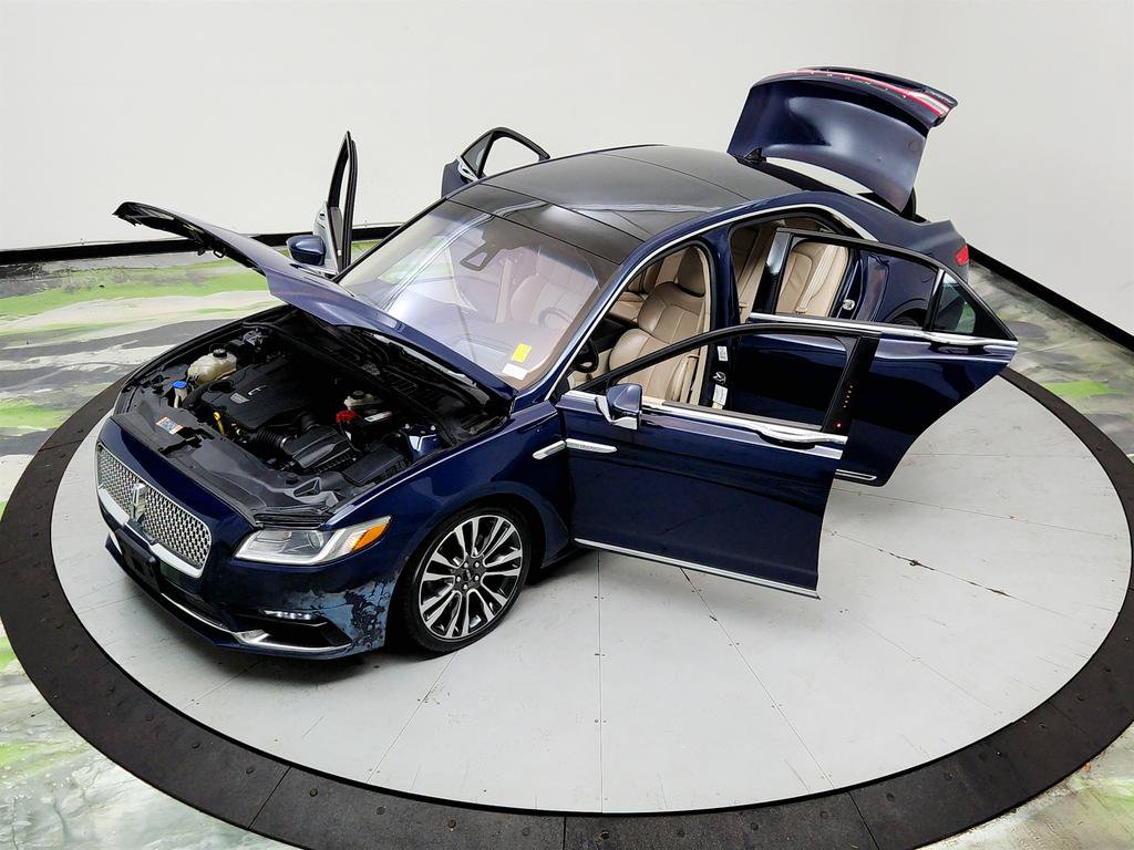 Used 2018 Lincoln Continental Reserve AWD/4WD image 35