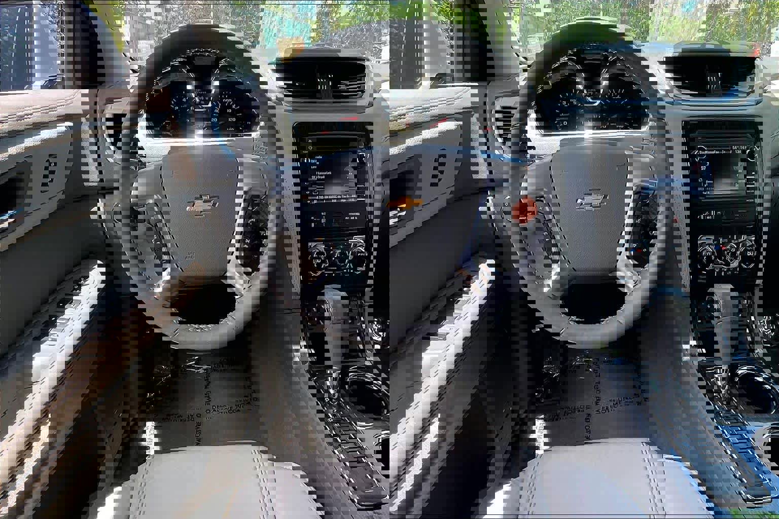 Used 2015 Chevrolet Traverse LT image 6