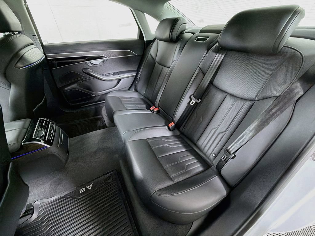 Used 2023 Audi A8 L 3.0T AWD/4WD image 26