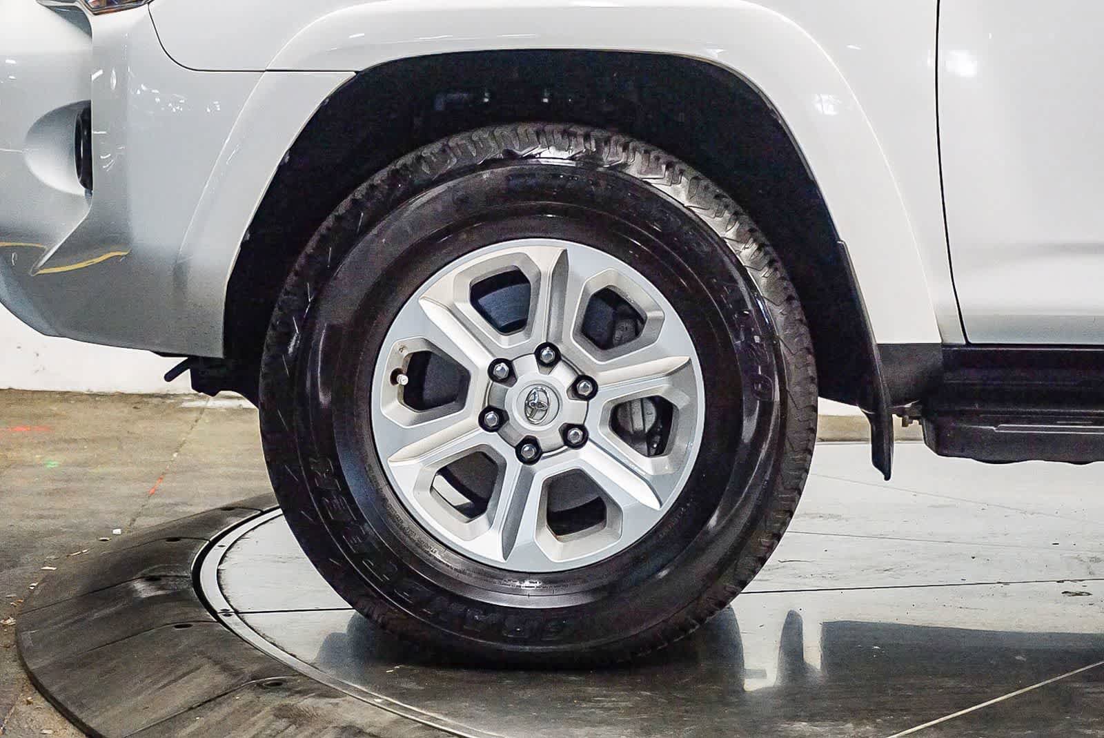 Used 2024 Toyota 4Runner SR5 Premium image 9