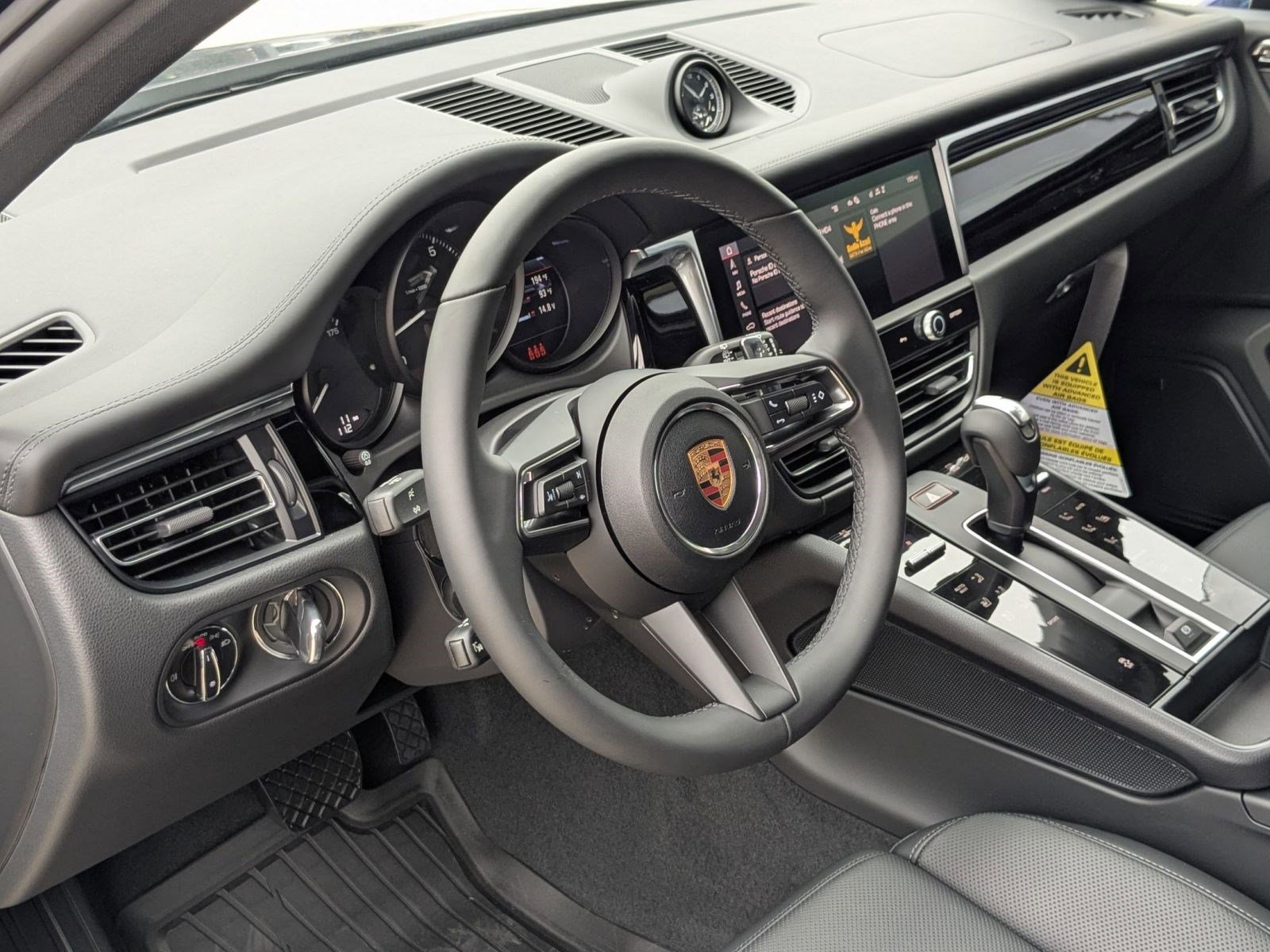 New 2026 Porsche Macan AWD/4WD video 4